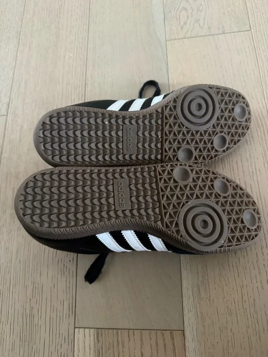Adidas Sambas - Picture 3 of 5